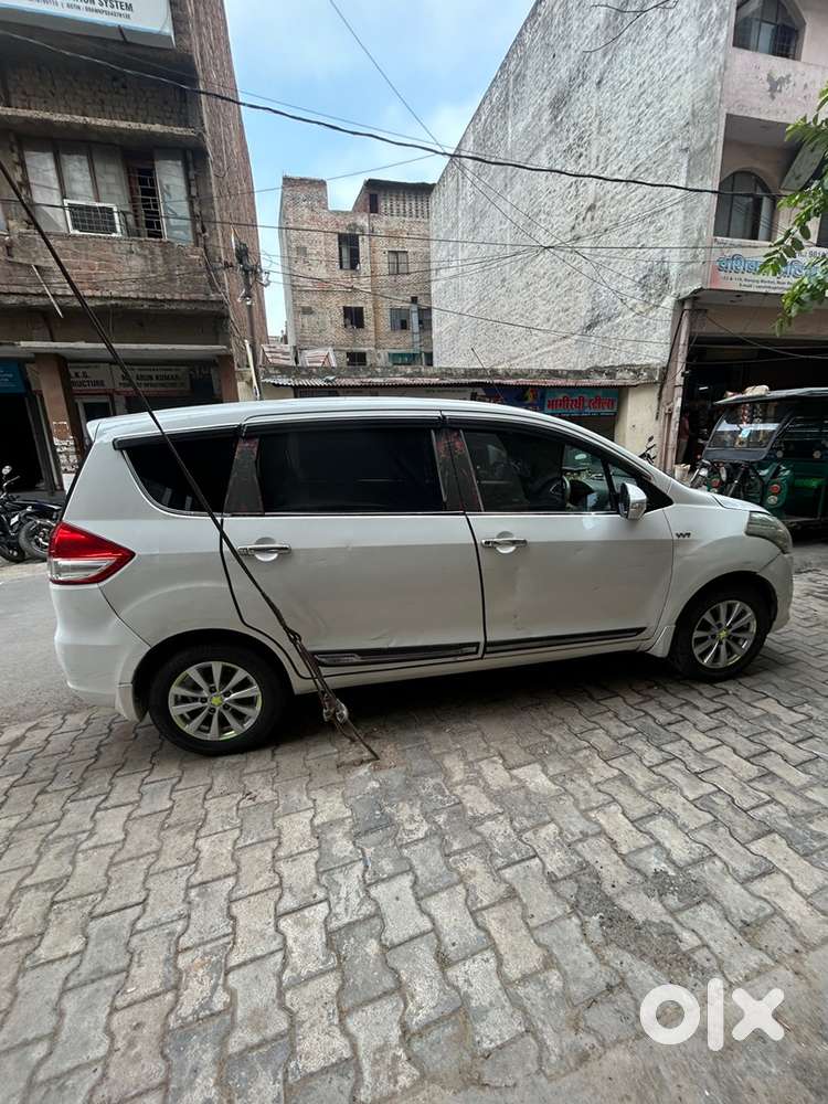 Maruti Suzuki Ertiga 1.5 Zxi 2013