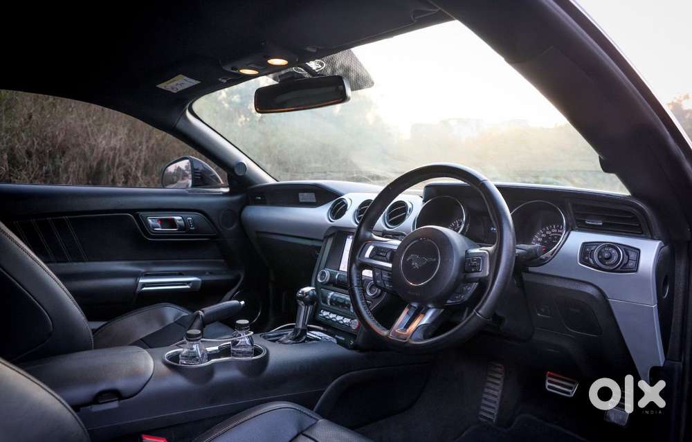 Ford Mustang V8, 2020, Petrol