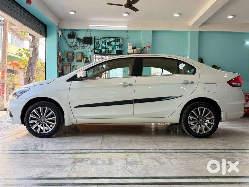 Maruti Suzuki Ciaz Smart Hybrid Alpha , 2023, Petrol