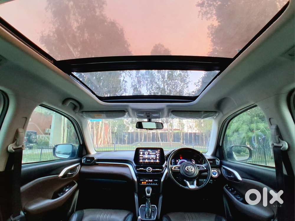 Toyota Urban Cruiser Hyryder 1.5 V Hybrid, 2022, Petrol