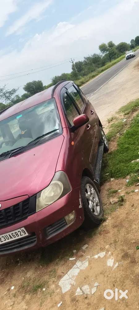 Mahindra Quanto 1.5 C8 2013