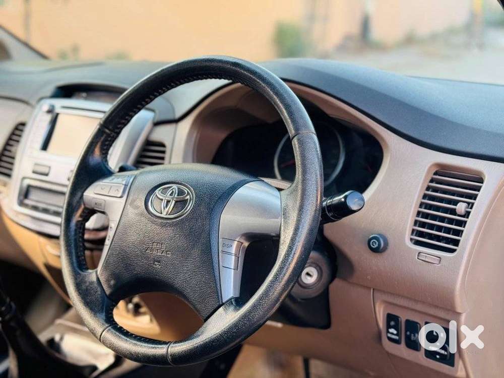 Toyota Innova 2.5 Vx 8 Str, 2015, Diesel