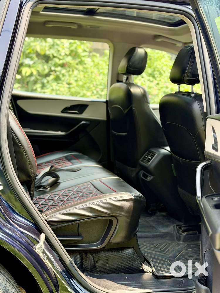 Mahindra Xuv700 2.2 Ax 5 Diesel Mt 7 Str, 2023, Diesel