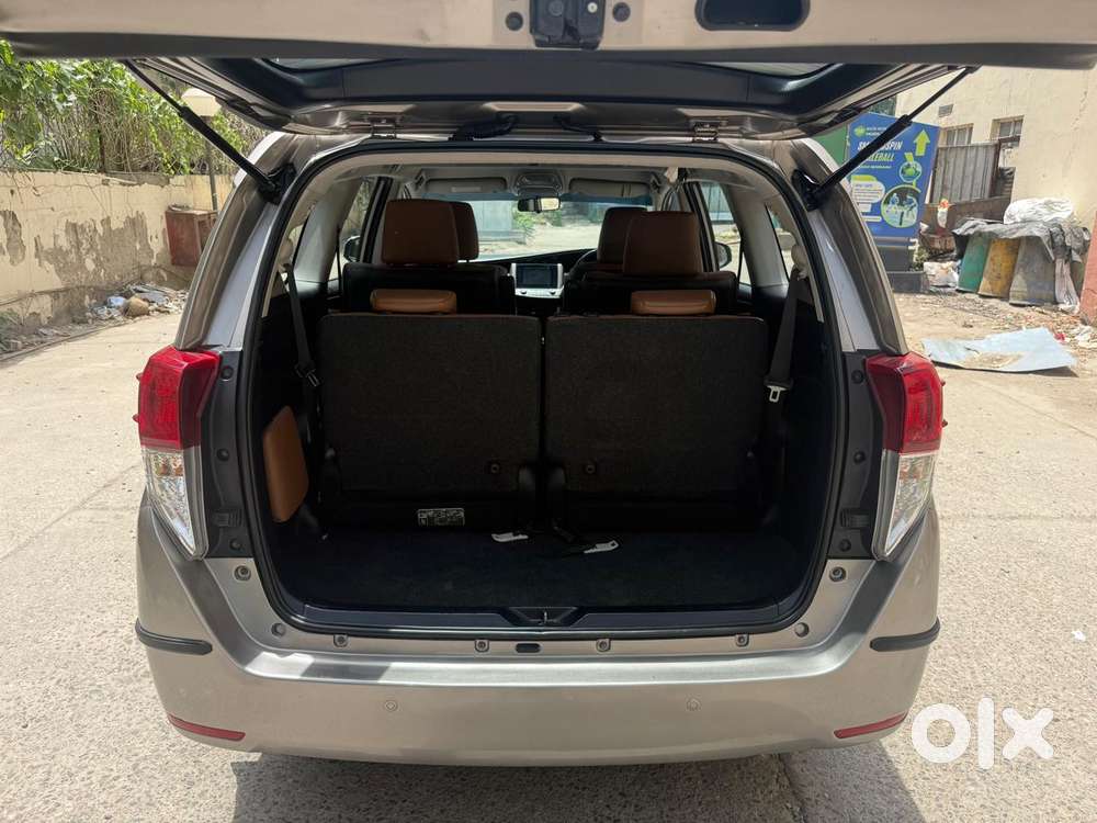 Toyota Innova Crysta [2020-ongoing] 2.7 Zx At 7 Str, 2016, Petrol