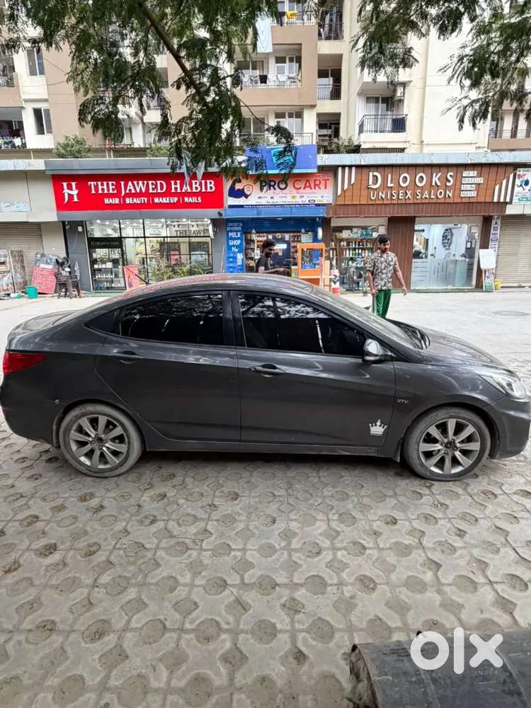 Hyundai Verna 2013 Petrol 135000 Km Driven