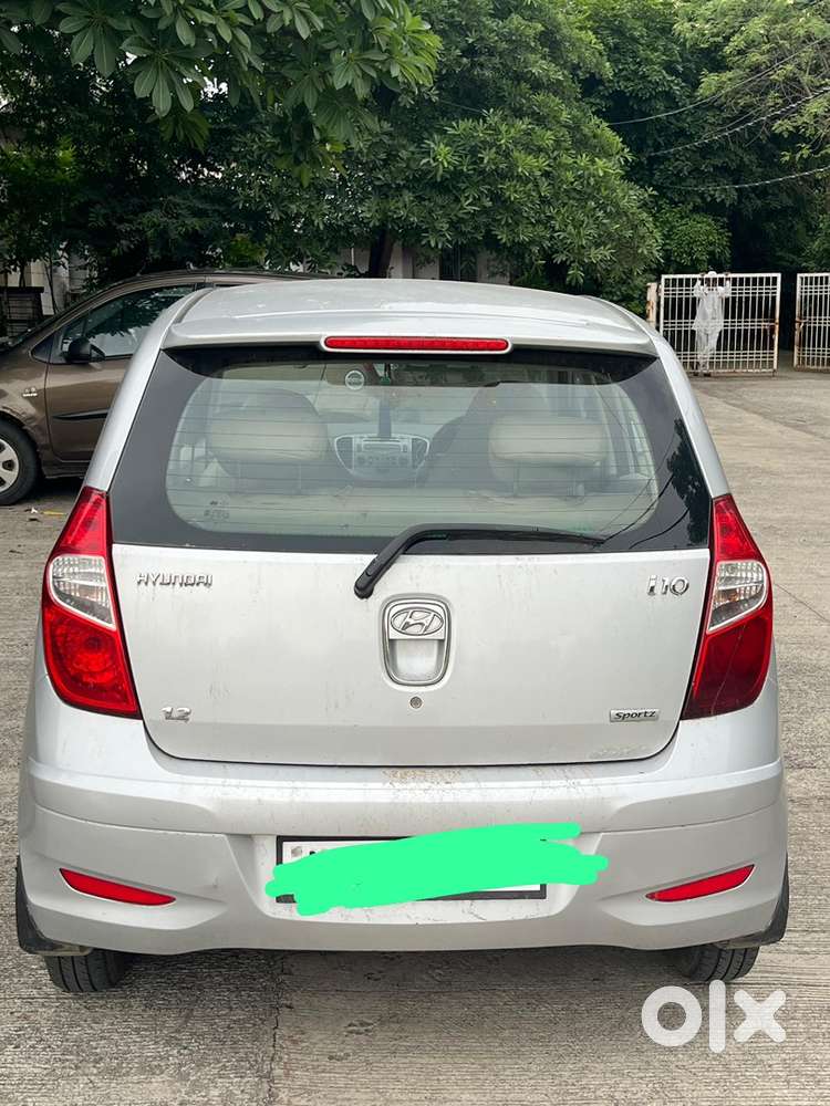 Hyundai I10 Sportz 2012 Car