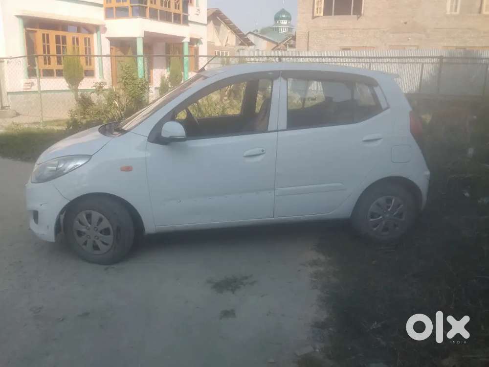 Hyundai I10 2012 Petrol 80000 Km Driven