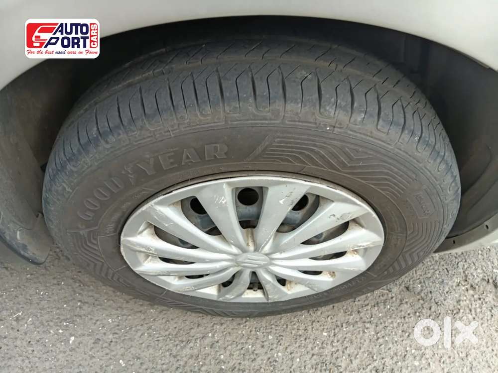 Maruti Suzuki Swift Dzire Amt Vxi, 2016, Petrol