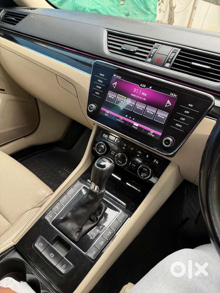 Skoda Superb 2.0 L&k Tsi At, 2020, Petrol