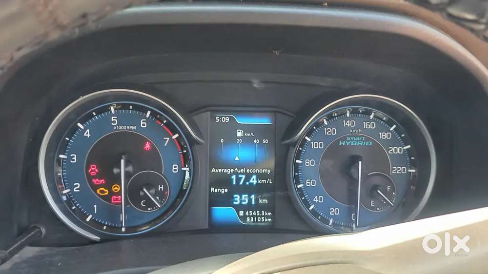 अर्टिगा वीएक्सआई हाइब्रिड वेल मेंटेन 7 फुल वर्किंग