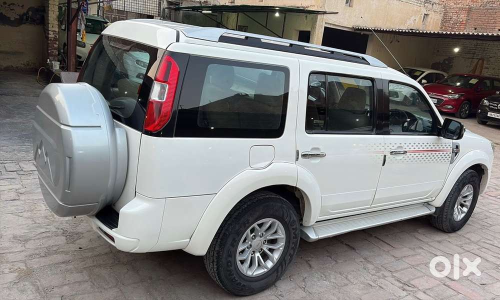 Ford Endeavour Diesel 2014 Year
