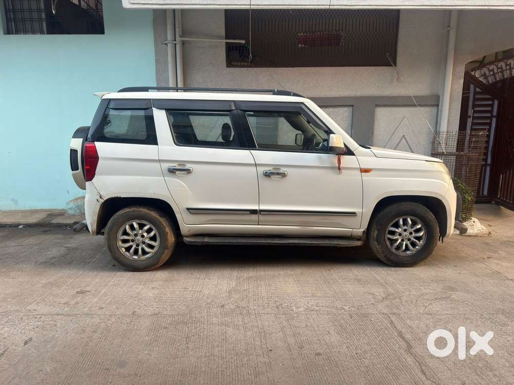 Mahindra Tuv 300 2017 Diesel Well Maintained