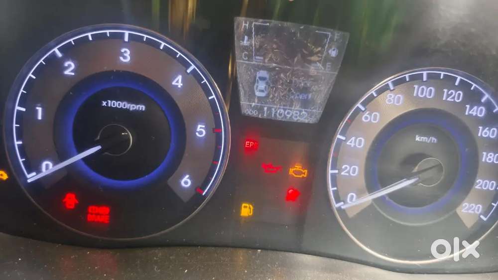 Hyundai Fluidic Verna Crdi 2012