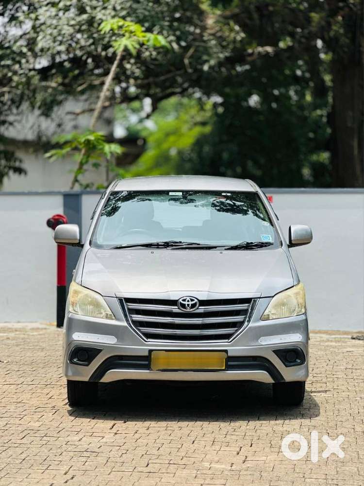 Toyota Innova 2.5 G (diesel) 7 Seater Bs Iv, 2015, Electric