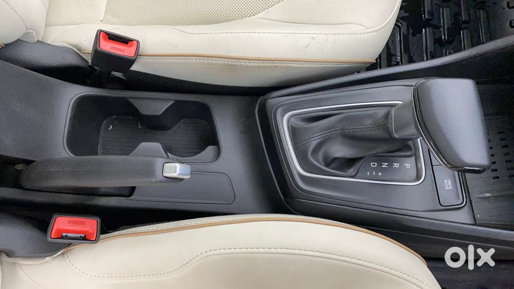 Hyundai Verna 1.5 Sx (o) Ivt, 2024, Petrol