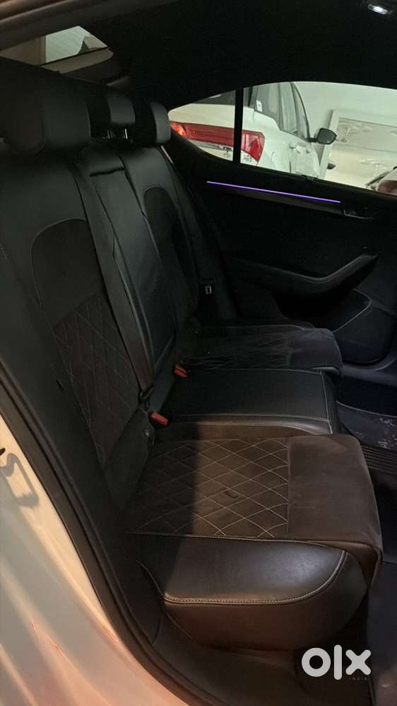 Skoda Superb Petrol 2022