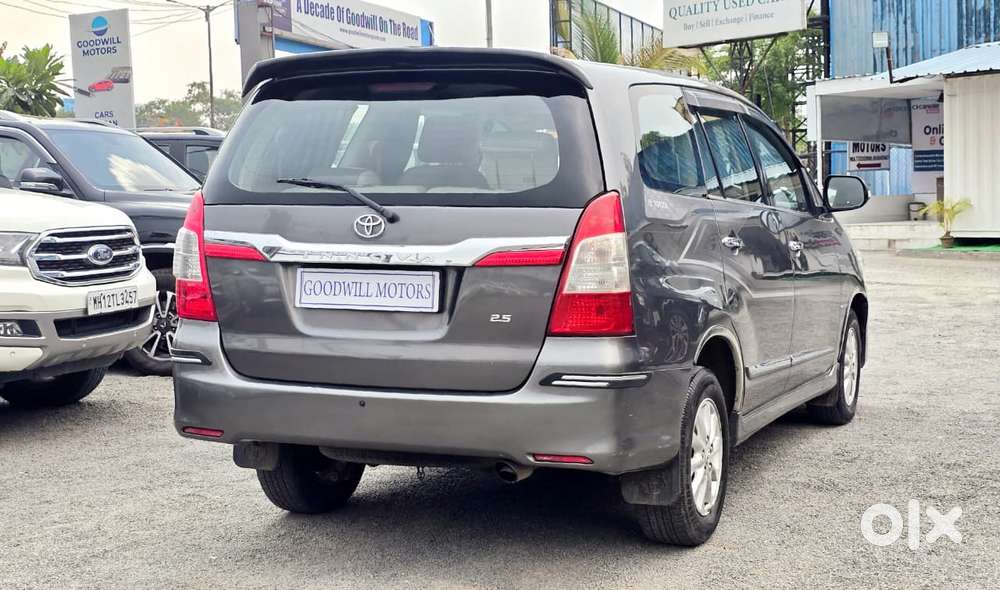 Toyota Innova 2.5 Z Diesel 7 Seater Bs Iv, 2014, Diesel