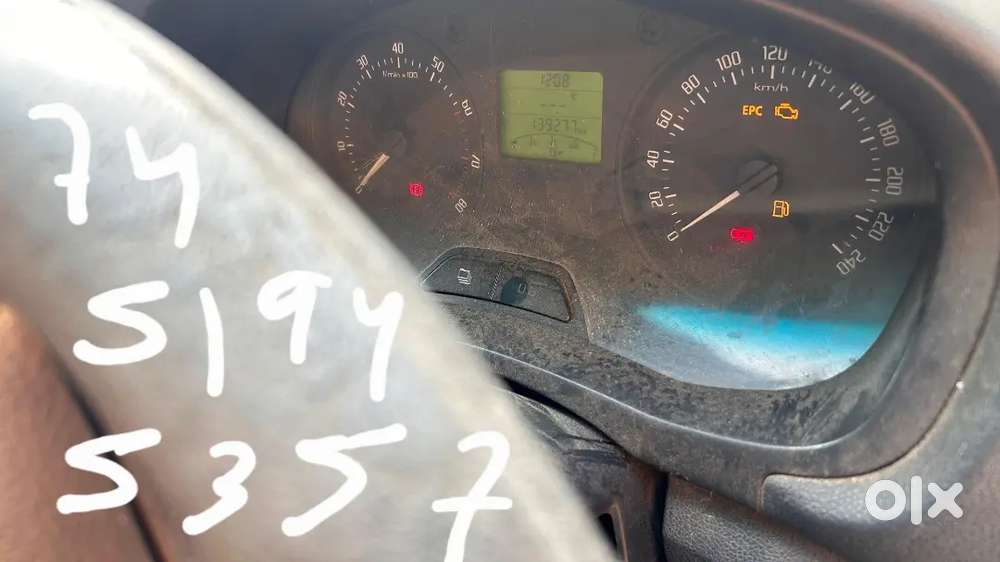 Urgent Sell Skoda Fabia 2011 Petrol 130000 Km Driven