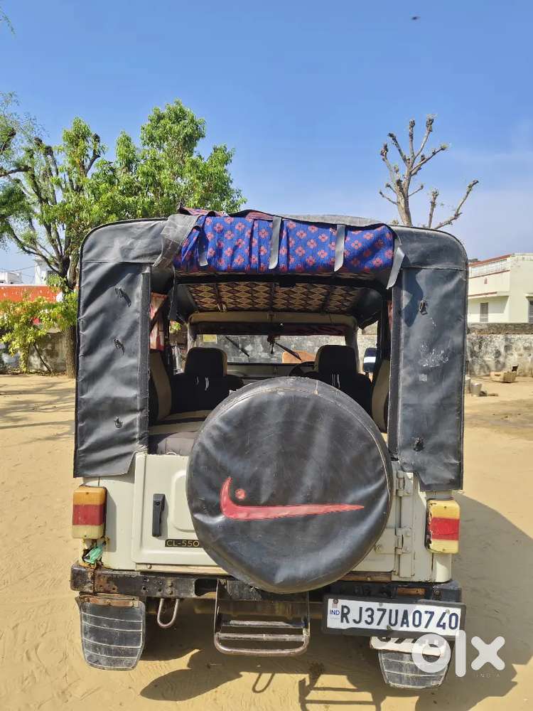 Good Condition Mahindra Di Jeep