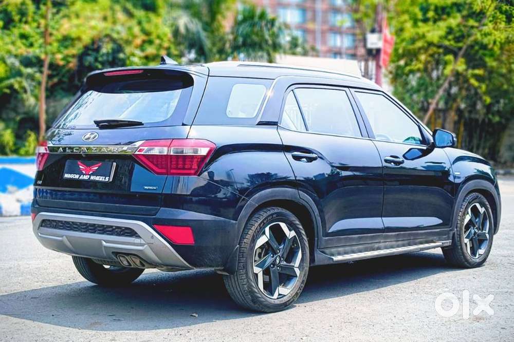 Hyundai Alcazar 2.0 Platinum (o) Petrol At 7 Str, 2021, Petrol