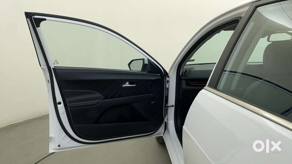 Hyundai Verna 1.5 Sx (o) Turbo Petrol Dct, 2023, Petrol