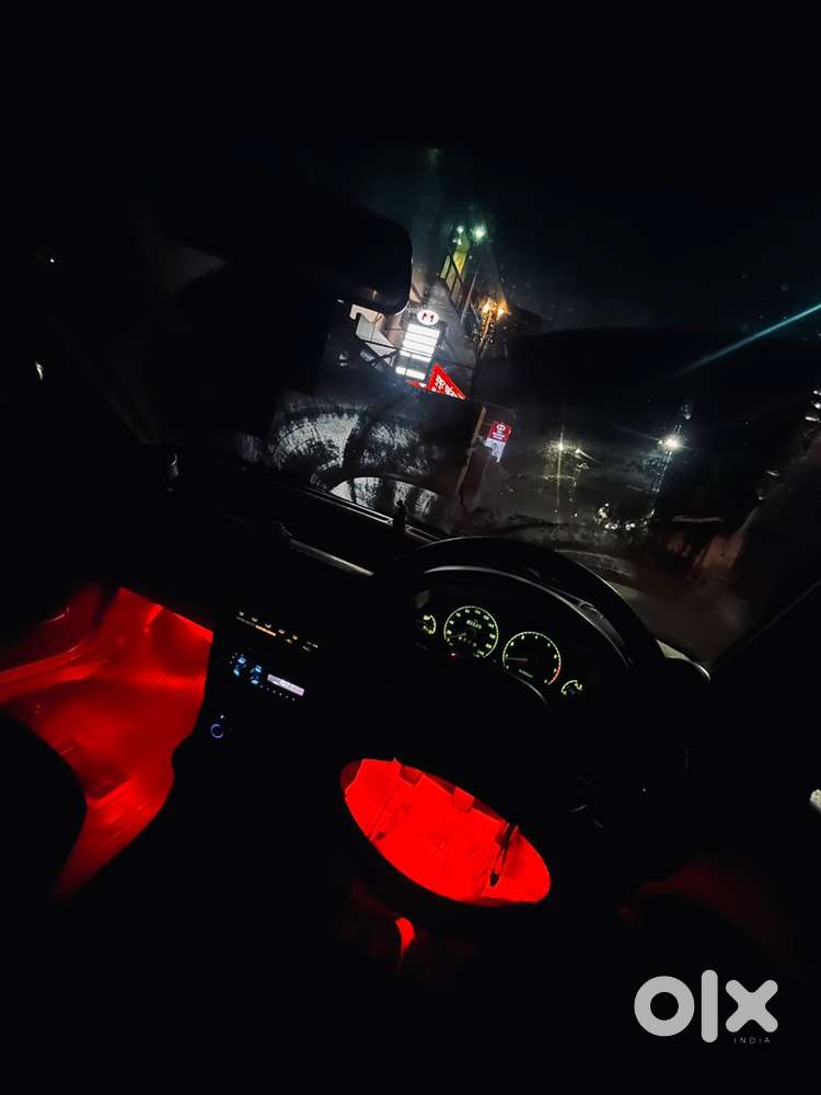 Maruti Suzuki Esteem 2004