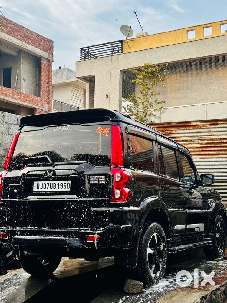 Mahindra Scorpio Classic 2027 Diesel