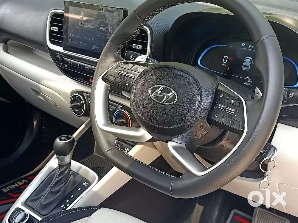 Hyundai Venue 1.0 S (o) Turbo Dct, 2025, Petrol
