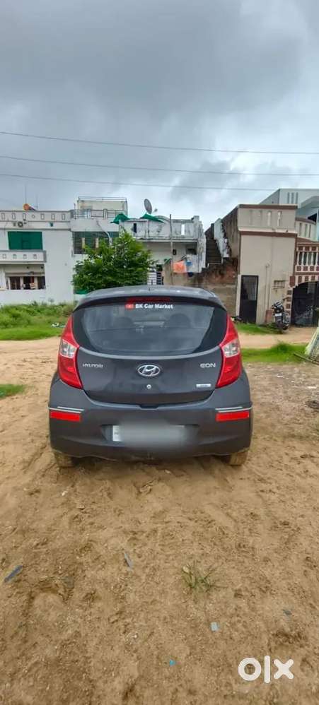 Hyundai Eon 2016 Petrol + Cng 92000 Km Driven