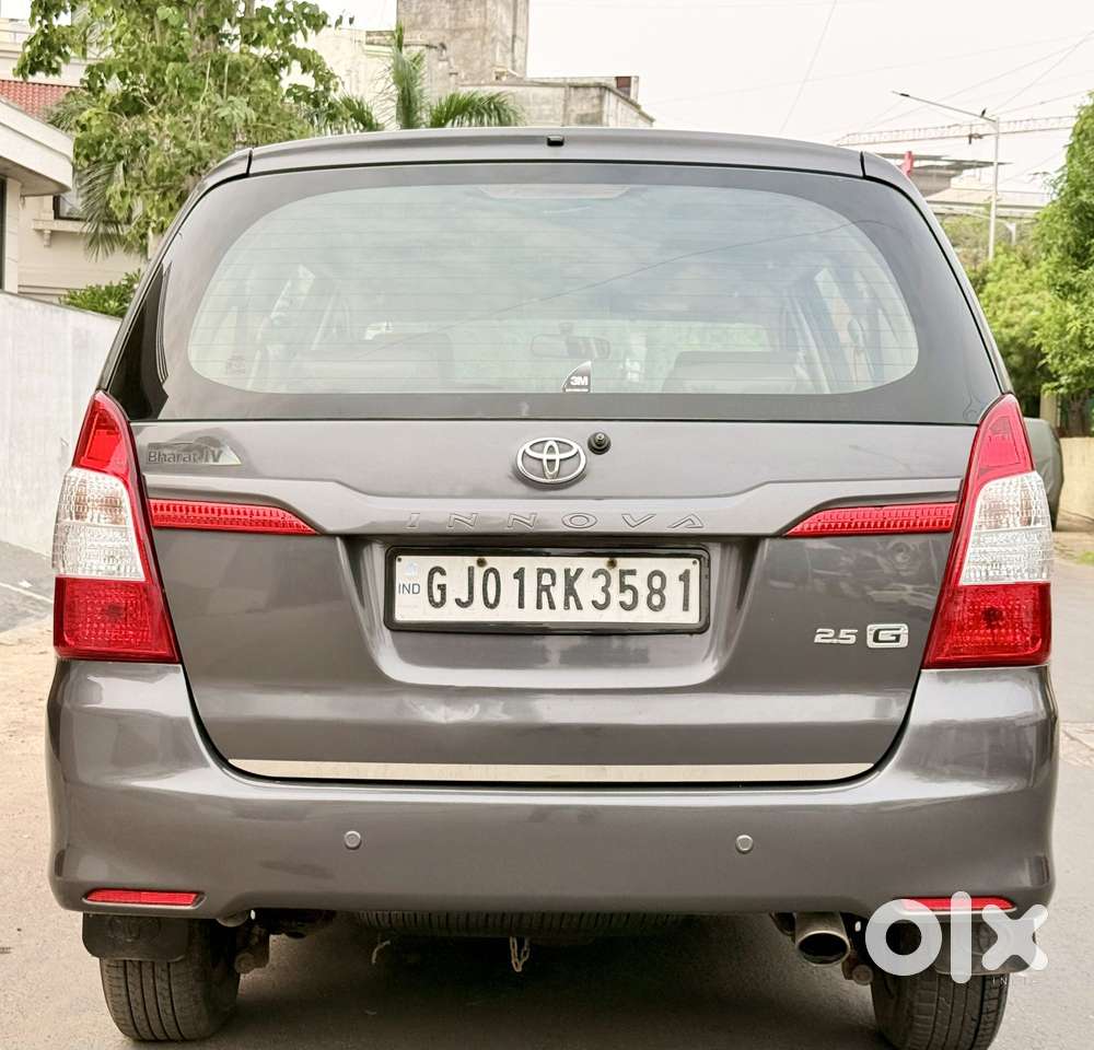 Toyota Innova 2.5 G (diesel) 8 Seater Bs Iv, 2015, Diesel