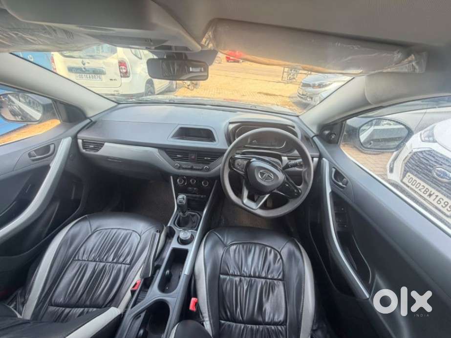 Tata Nexon 1.2 Revotron Xm (s), 2022, Petrol