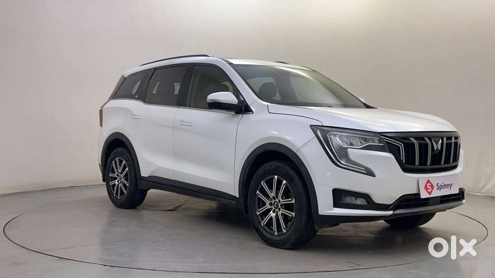 Mahindra Xuv700 2.0 Ax 7 Petrol At Str, 2023, Petrol