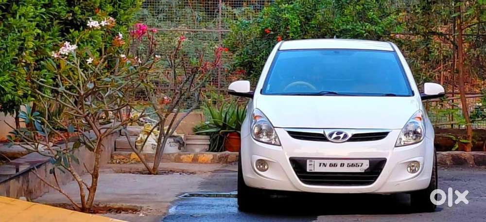 Hyundai I20 Petrol Automatic 2011