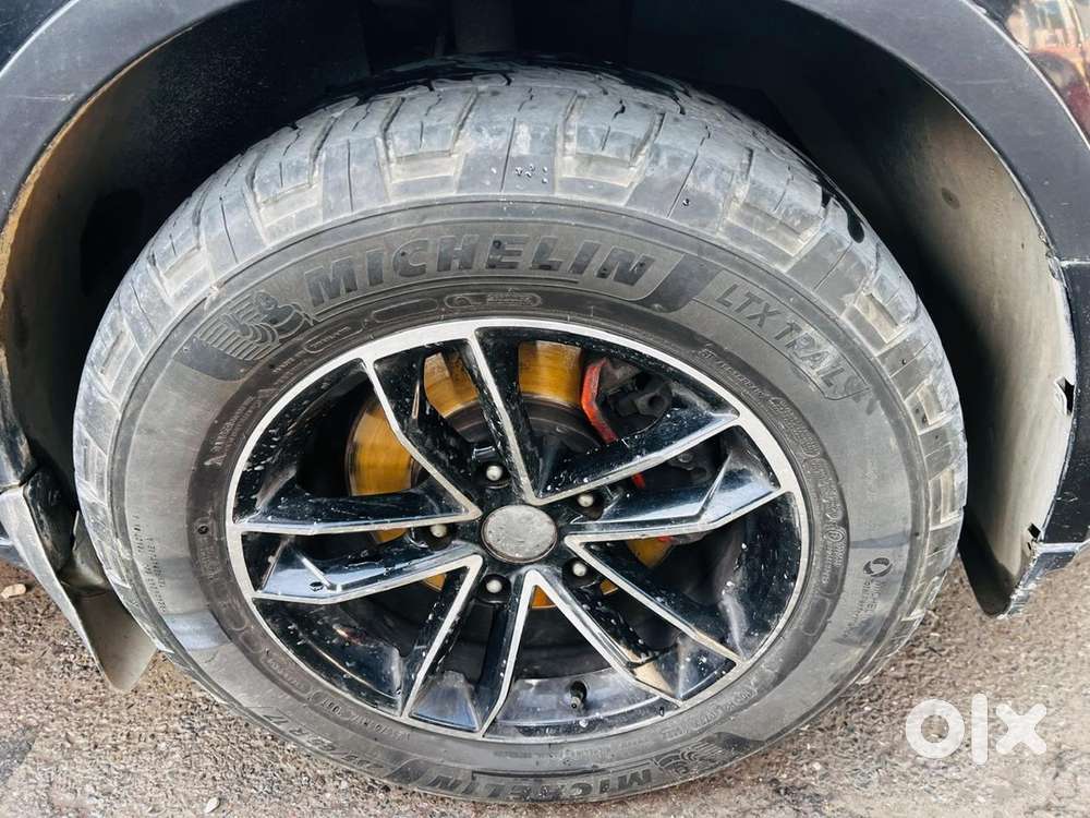 Mahindra Xuv500 2019 Diesel Well Maintained