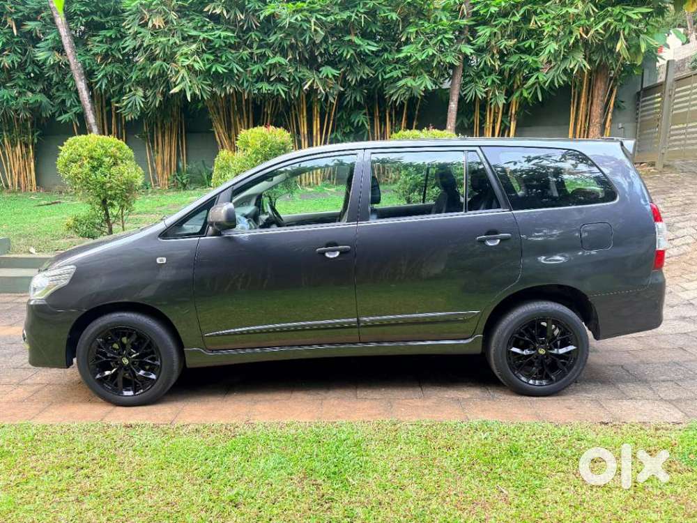 Toyota Innova 2.5 G (diesel) 7 Seater, 2016, Diesel