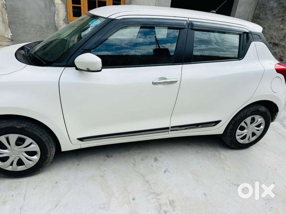 Maruti Suzuki New-gen Swift 2024 Petrol Well Maintained