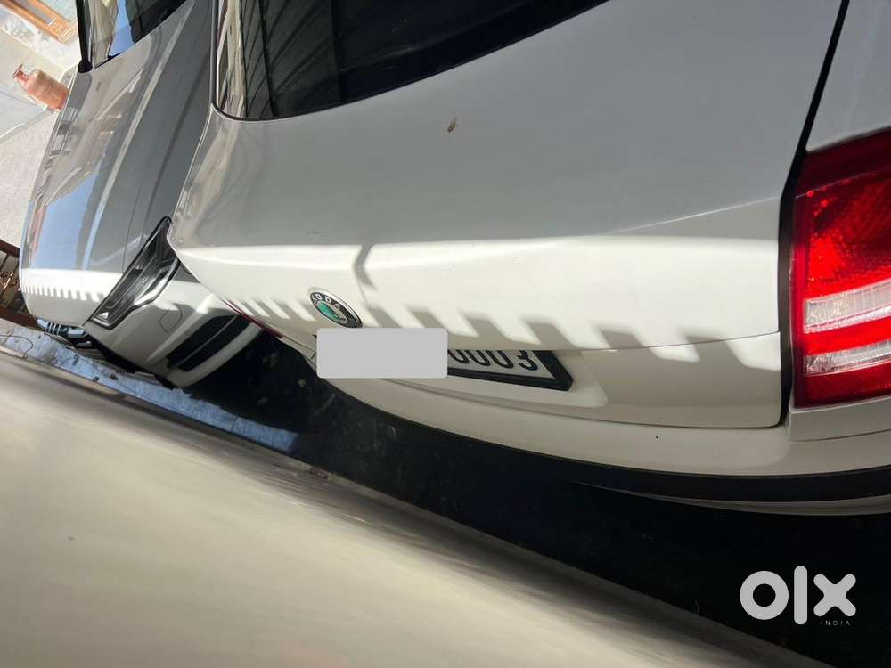 Well Maintained Skoda Laura Pb 10xx 0003 2.0 At