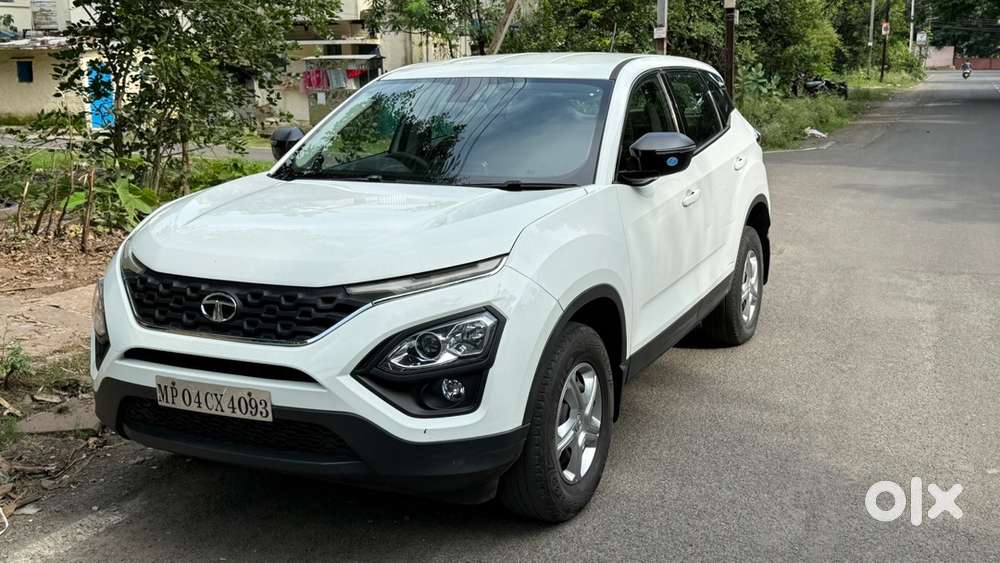 Tata Harrier Less Driven Car With Company Servise Record