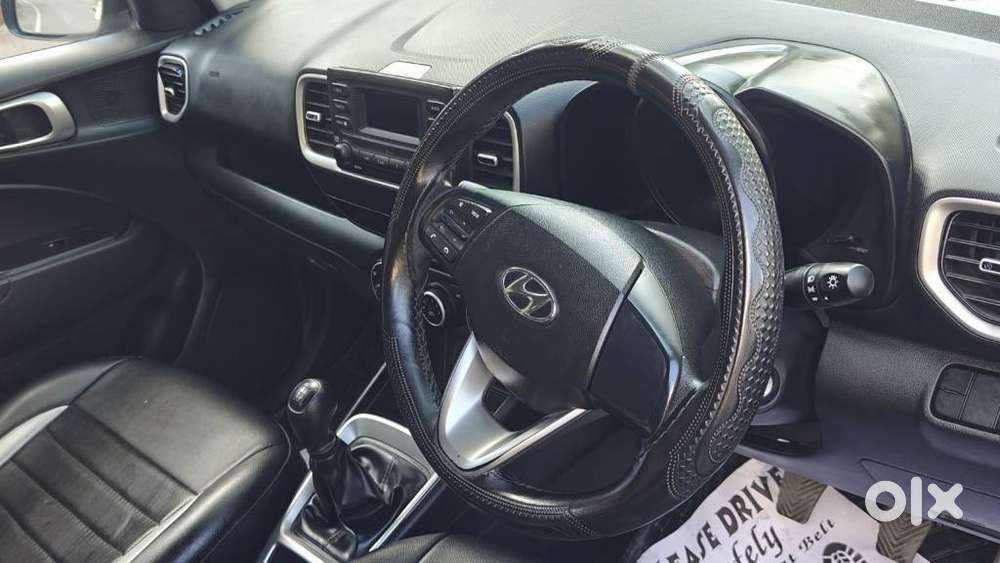 Hyundai Venue 1.2 S (o), 2021, Petrol