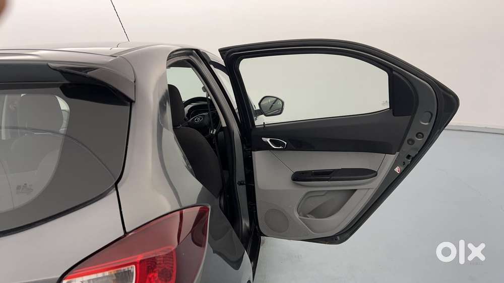 Tata Tiago 1.2 Revotron Xz Plus, 2020, Petrol