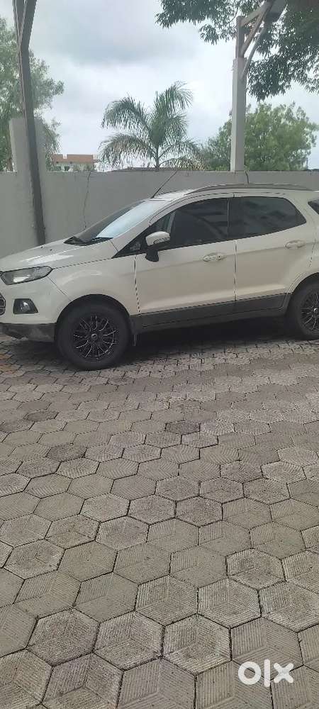 Sell Lawyers Driven Ecosport Car