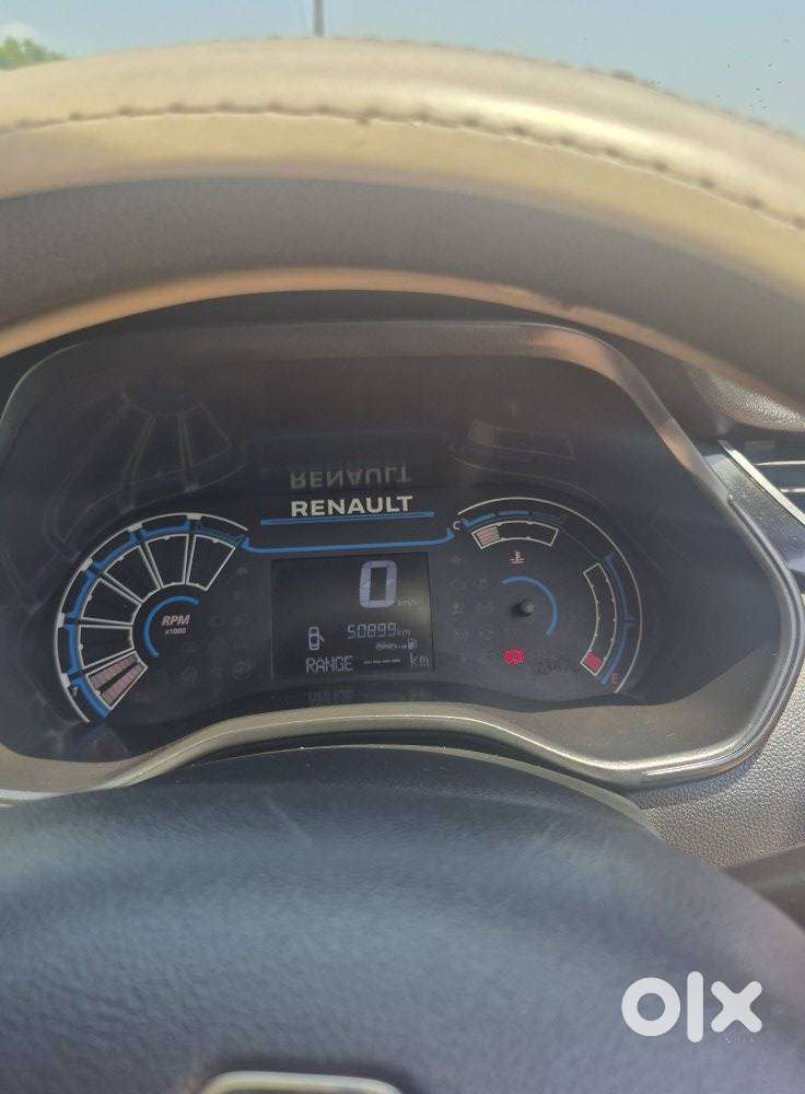 Renault Triber Rxt, 2022, Petrol