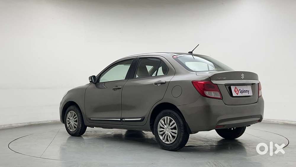 Maruti Suzuki Dzire Vxi Ags, 2022, Petrol