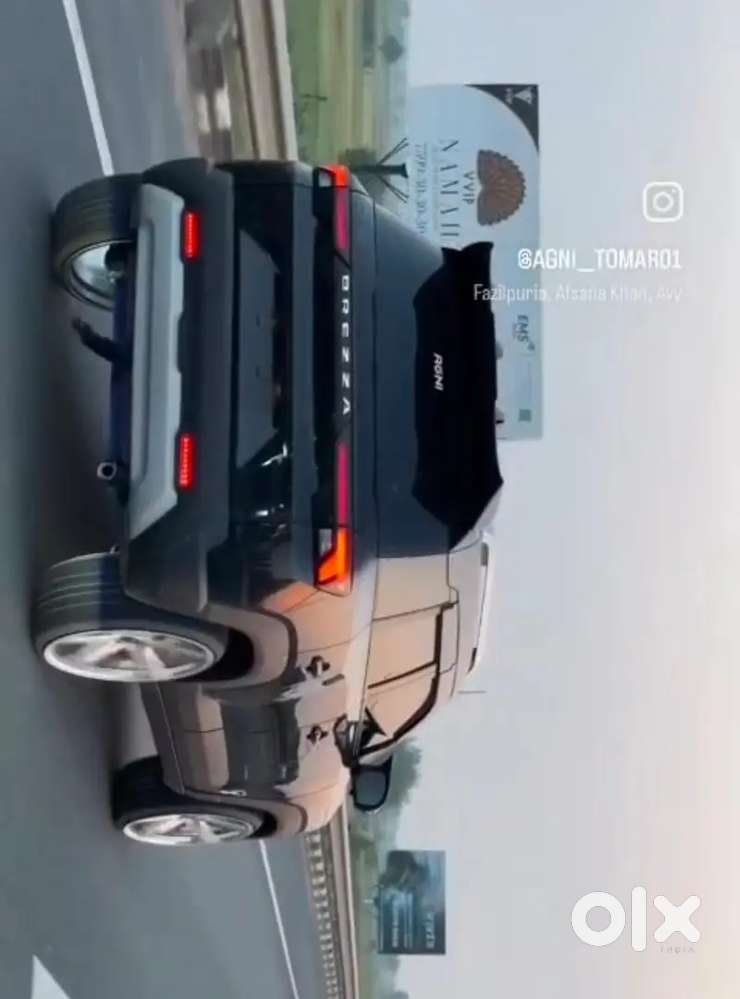 Maruti Suzuki Brezza 2023 Petrol 90000 Km Driven. Showroom Condinsn