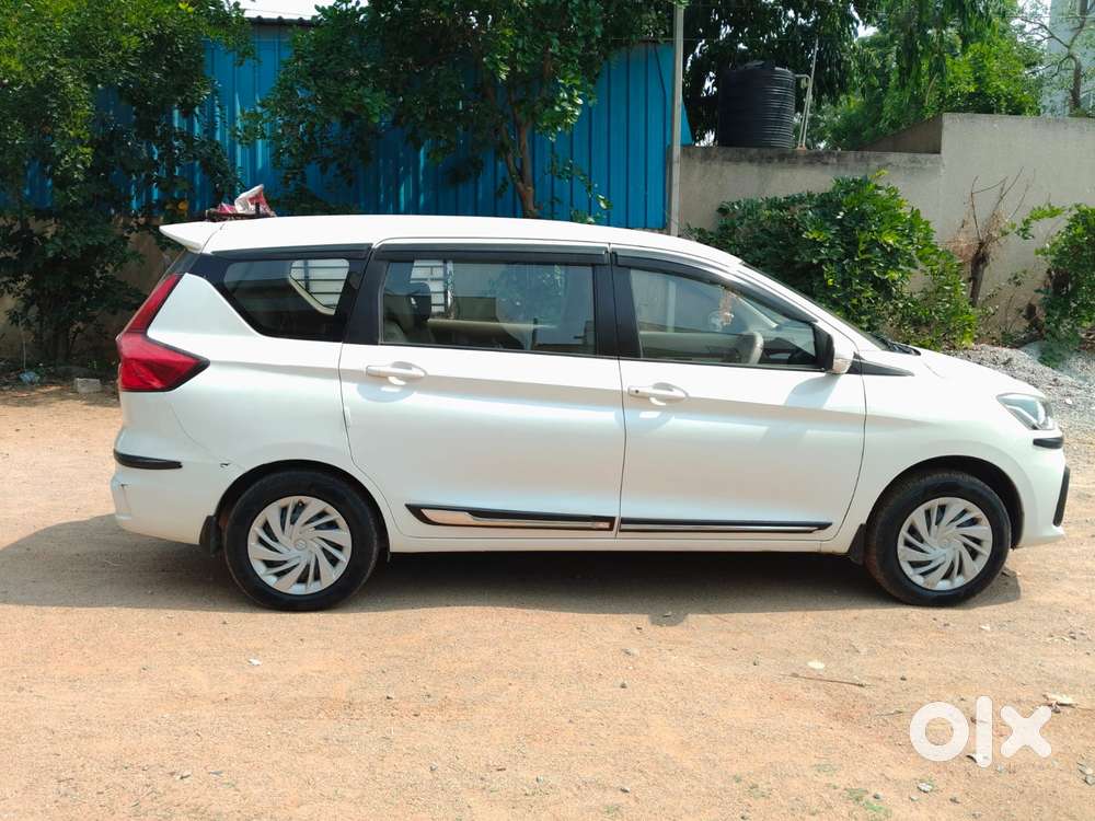 Maruti Suzuki Ertiga 2022-2023 Vxi Cng, 2021, Petrol