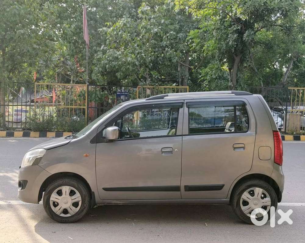 Maruti Suzuki Wagon R 1.0 Vxi Plus Amt, 2017, Petrol