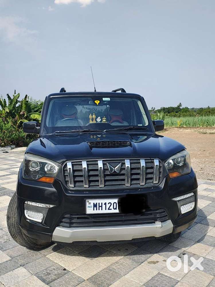 Mahindra Diesel Car 2018 Year , Black Colour  , Good Condition