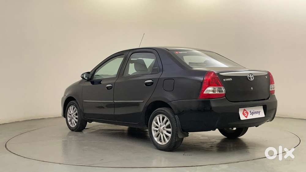 Toyota Etios V, 2013, Petrol