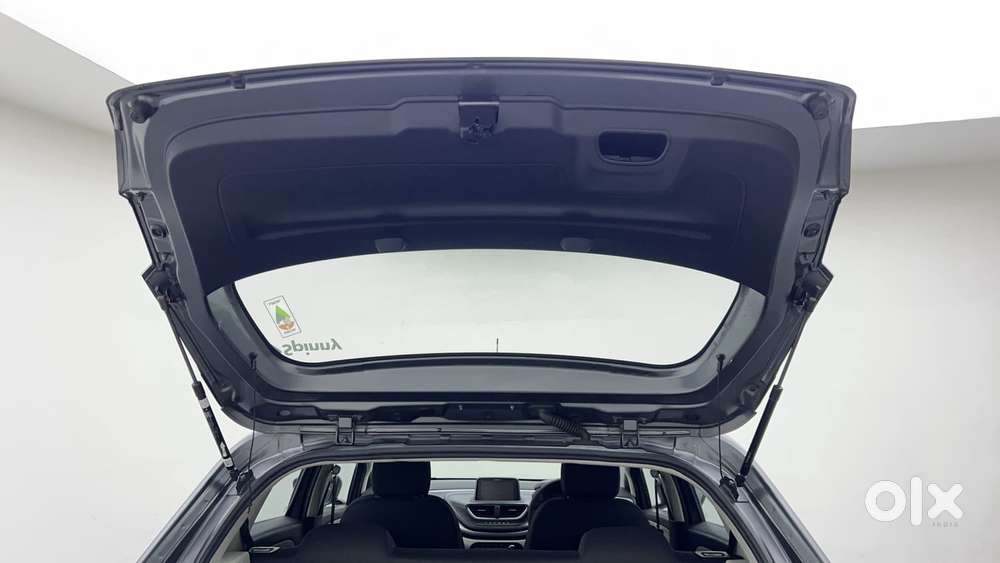 Tata Altroz 1.2 Xt, 2022, Petrol