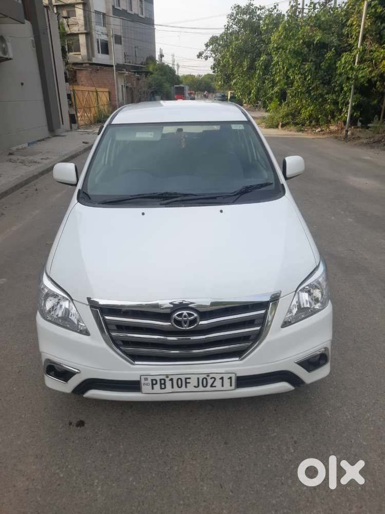 Toyota Innova 2.5 Gx 8 Seater Limited Edition, 2015, Diesel